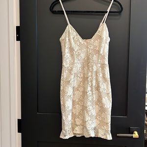 Superdown size XS cream lace mini dress